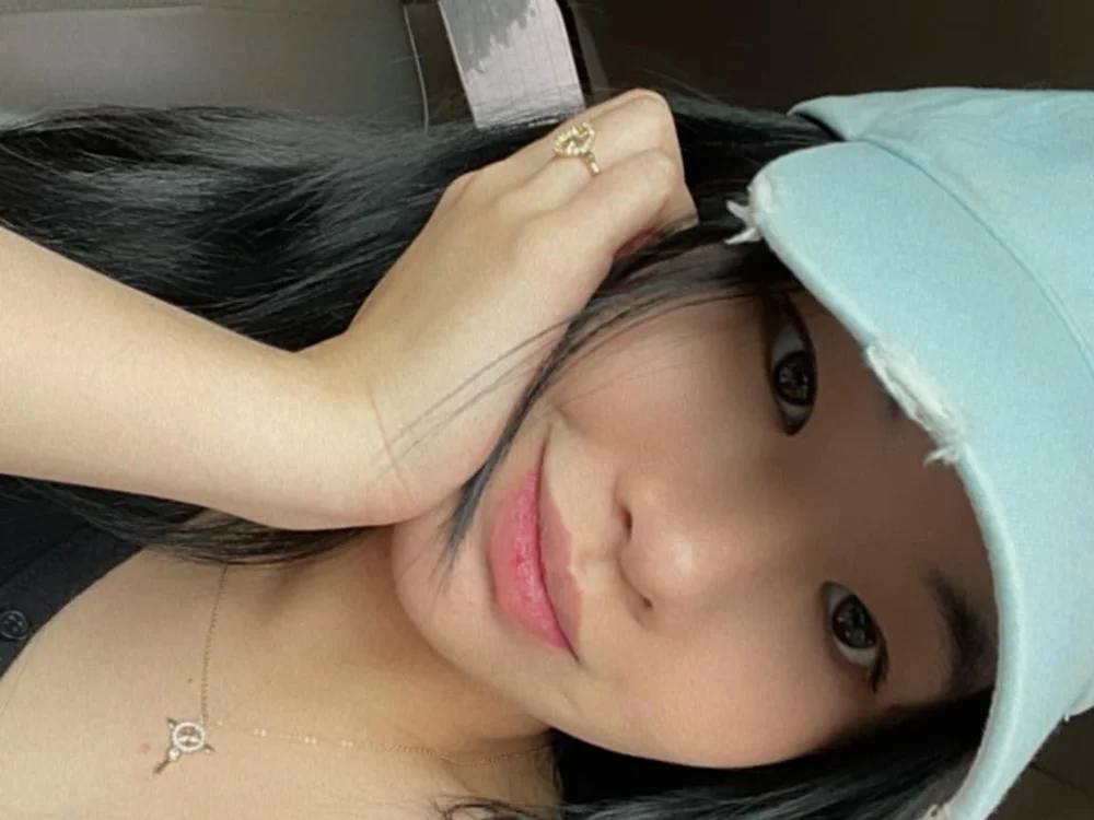 nicole4u24 offline chatrum