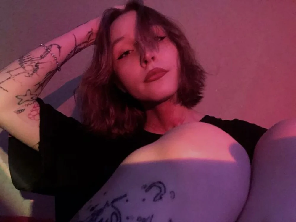 MarjoryCarter's Offline XXX Chat