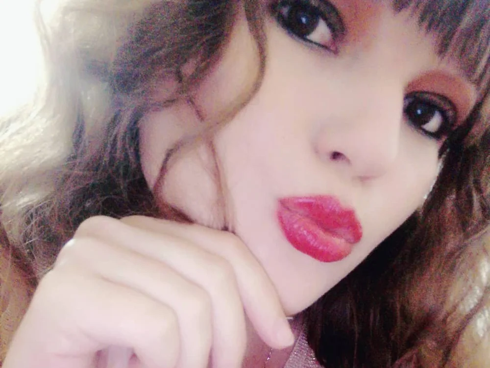 KiraBlain's Offline XXX Chat