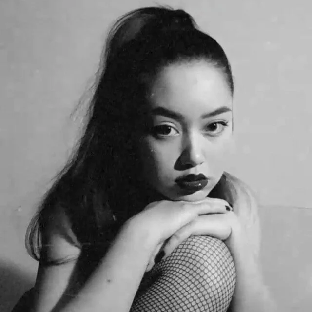 kara_white's Offline Chat Room
