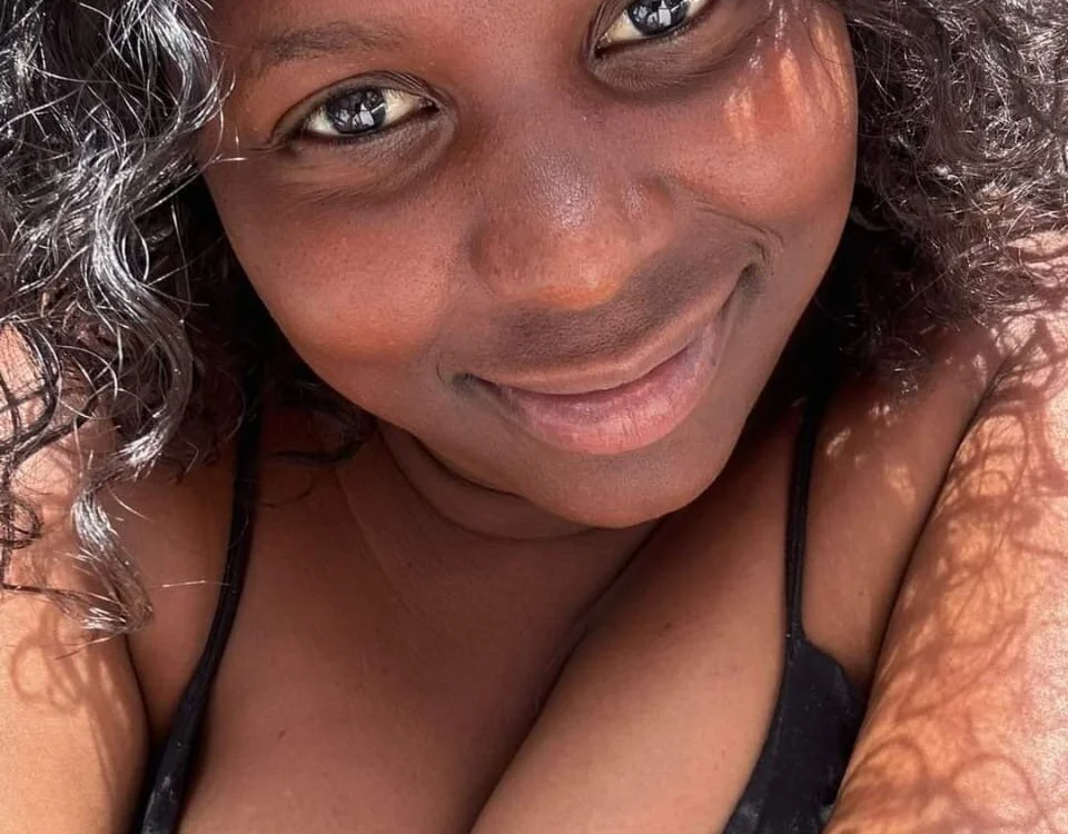 BrownyBooty's Offline Chat Room