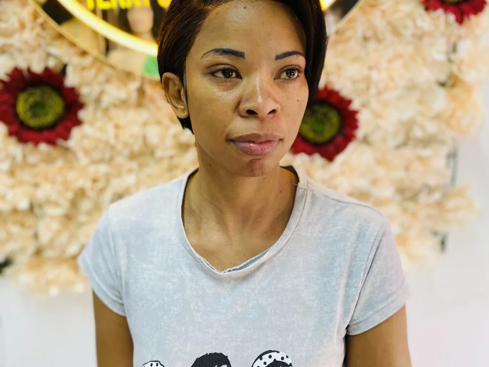 CandySlender18: συνομιλία ΧΧΧ εκτός σύνδεσης