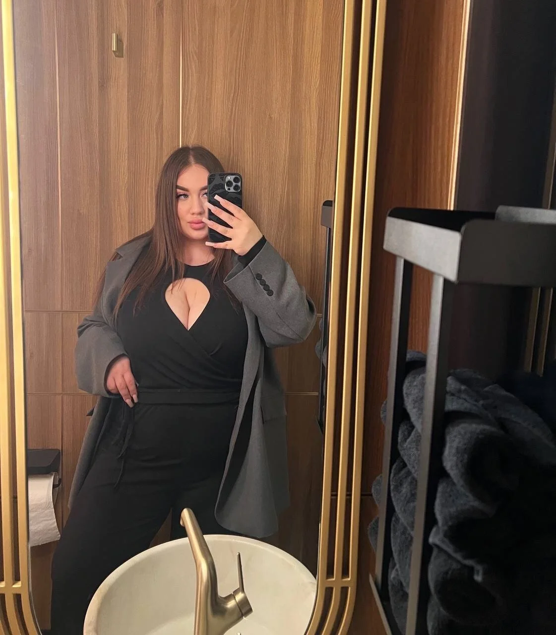 Mel_Glow cover photo