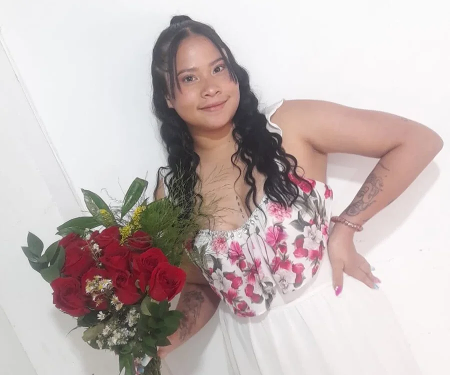 Samanta_blake's Offline Chat Room