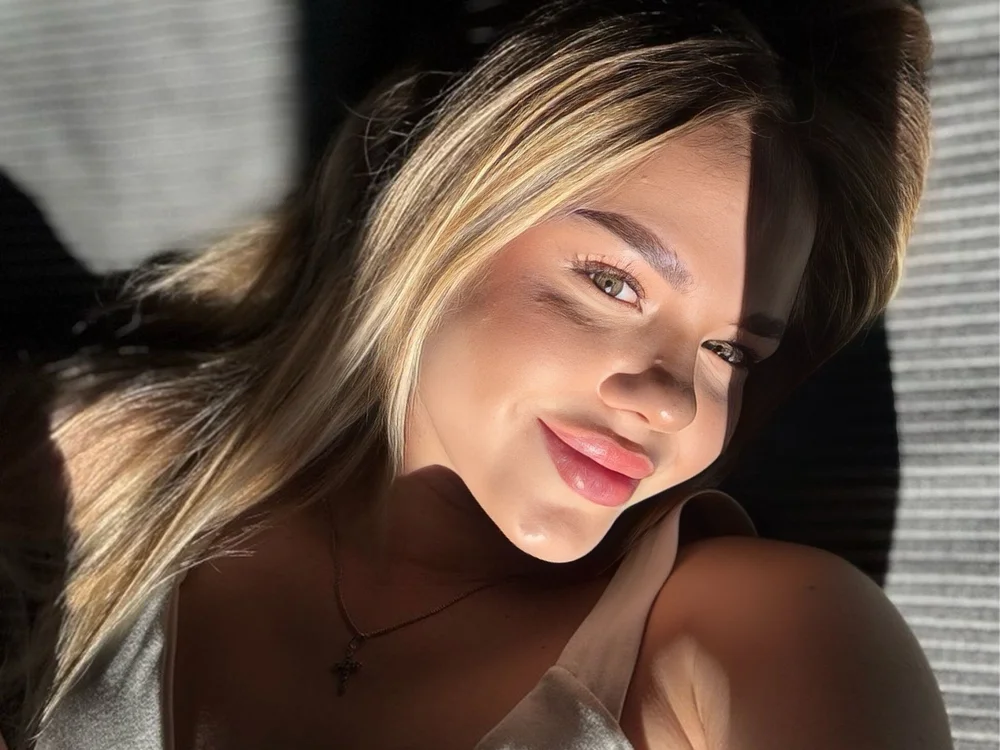 Chatroom XXX hors ligne de AuroraMore