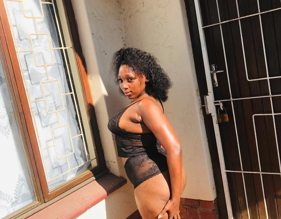 Karishma99_ 오프라인 XXX 채팅