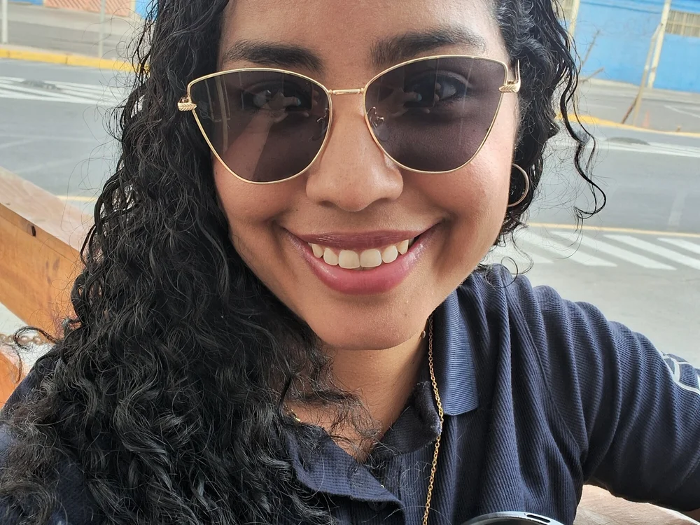 Allessandra77's Offline Chat Room
