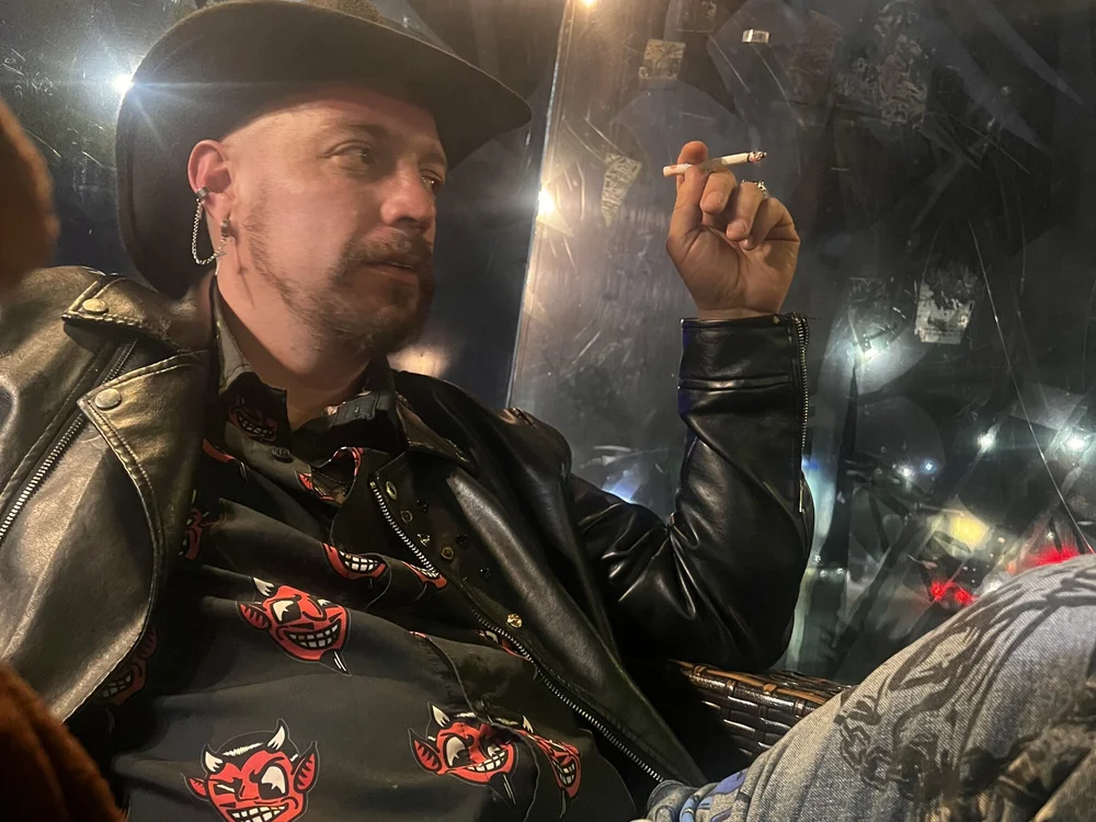 PirateSpike's Offline Chat Room