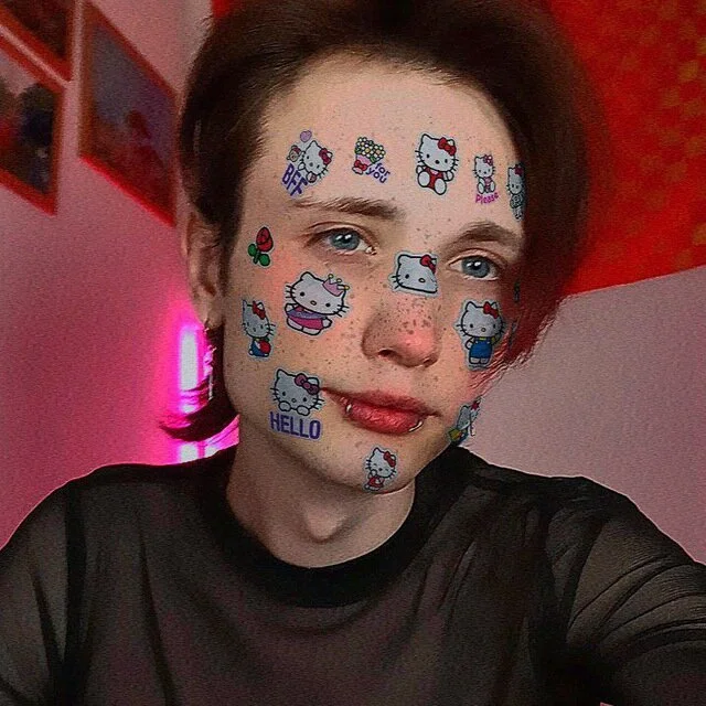 twink_elliot_'s Offline XXX Chat