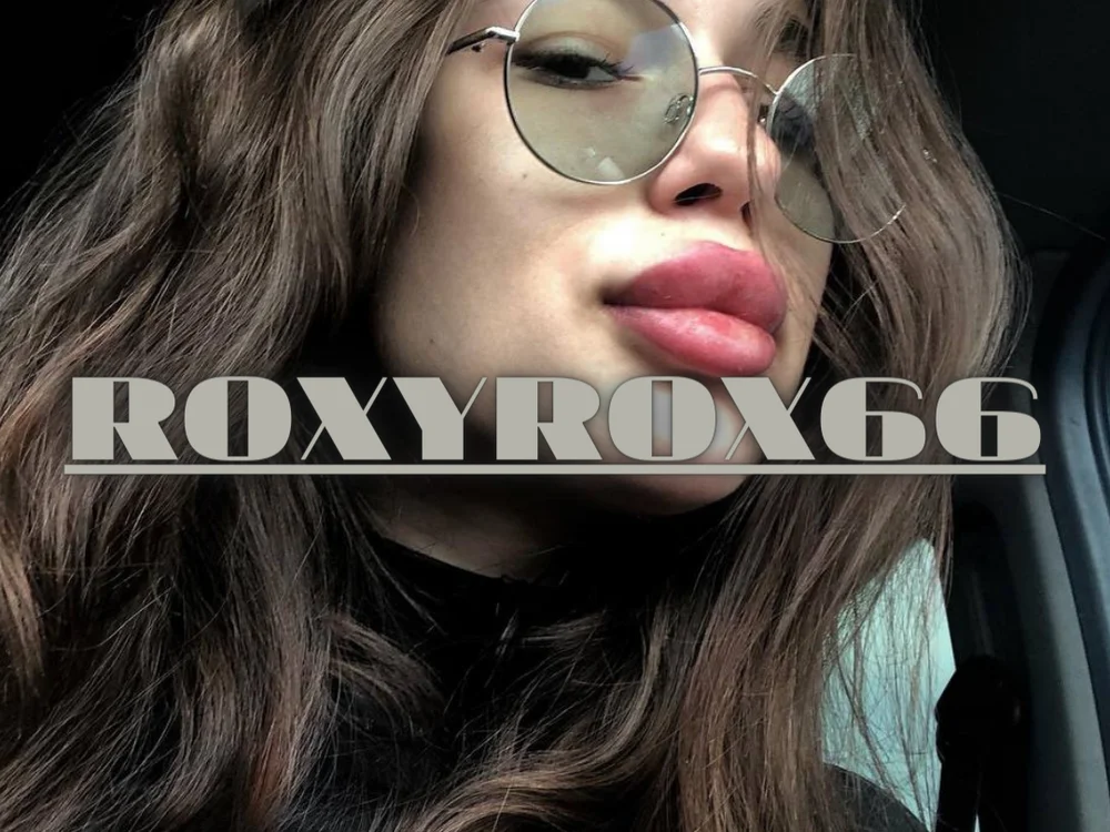 ห้องแชทออฟไลน์ของ Roxyrox66