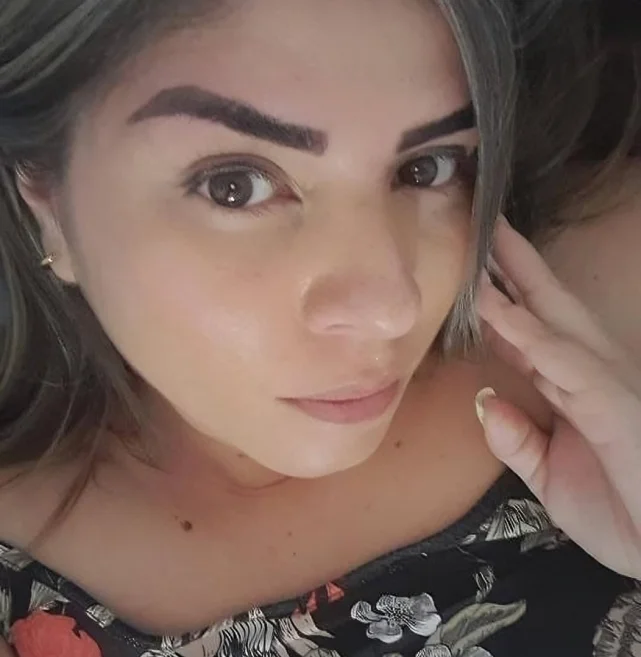 Ambar69-Collins 離線 XXX 聊天