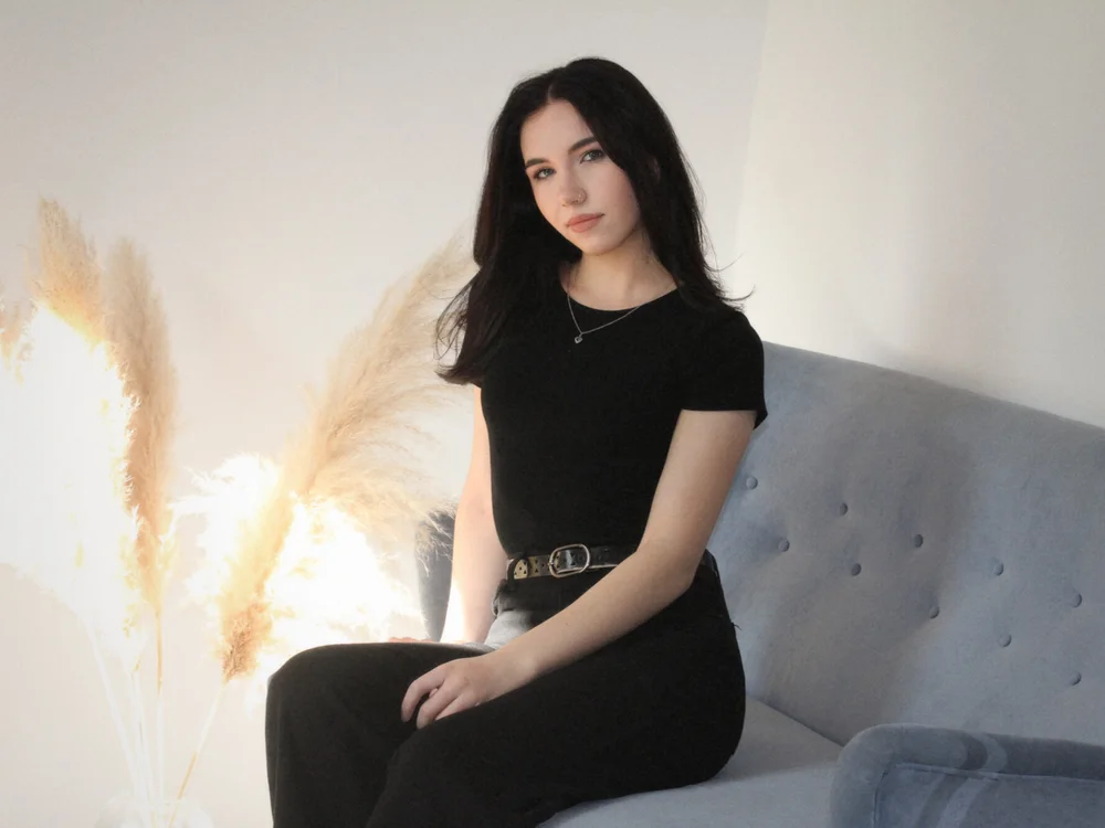 TriciaSpring's Offline Chat Room