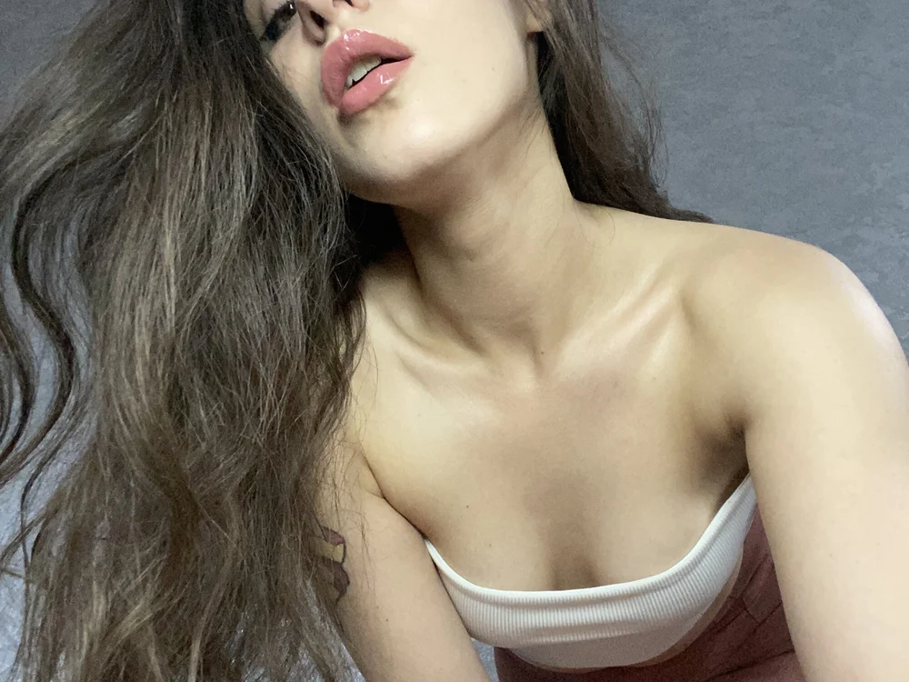 Chat +18 off-line de Alice_Mimi