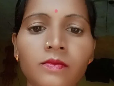 Hotnewbhabi_riya