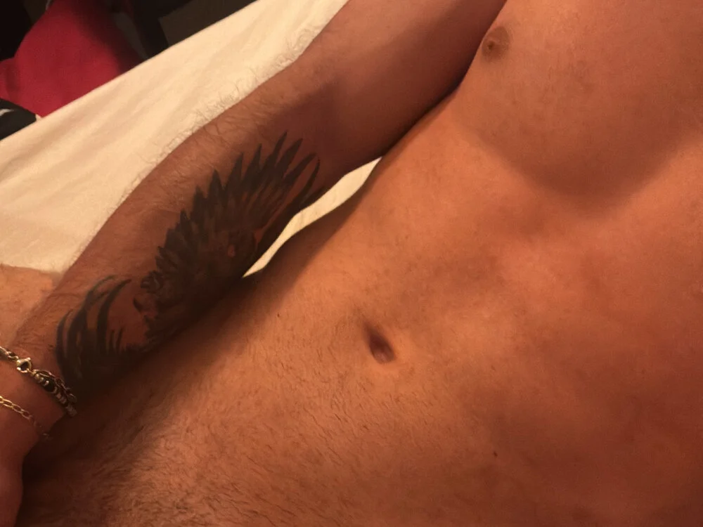 chris20fun Offline XXX-chat