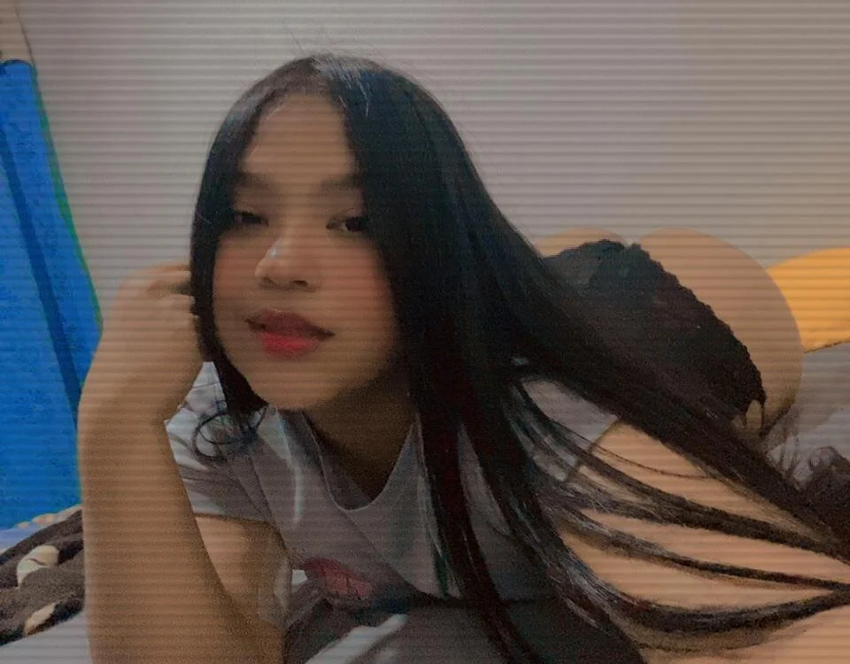 Vale_15's Offline Chat Room