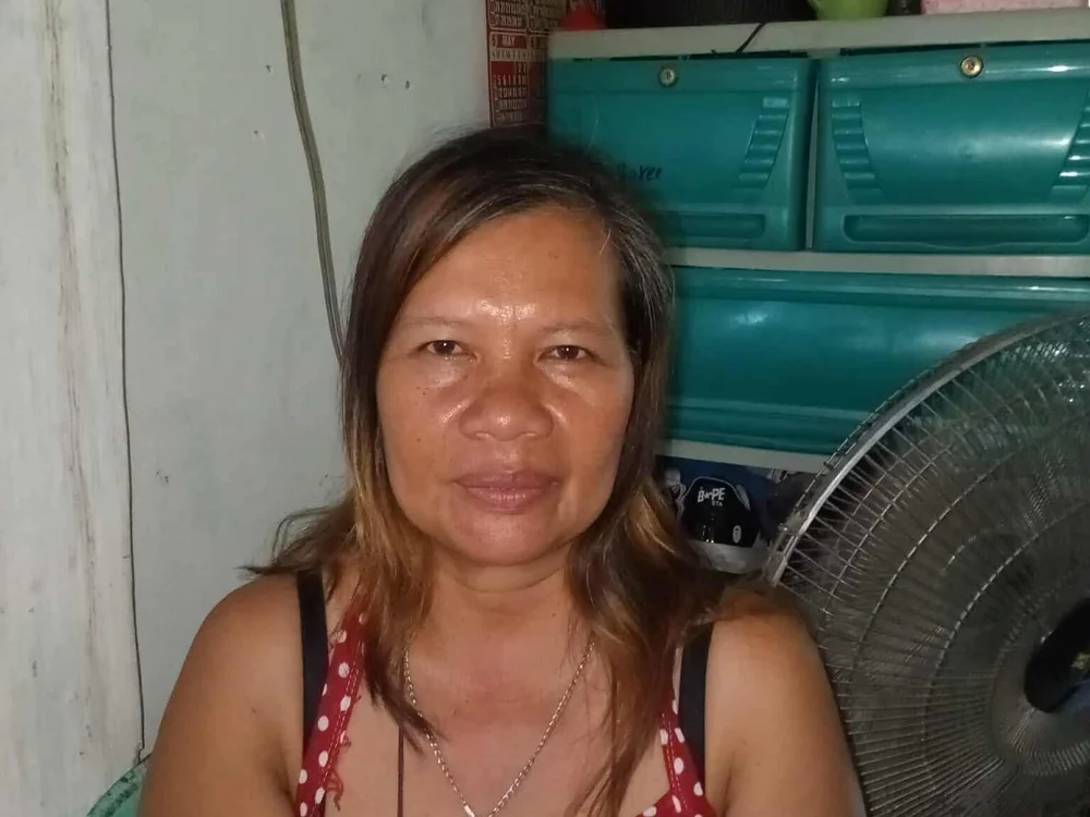 _lovingpinay's Offline Chat Room