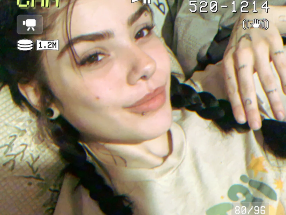 sadiesadies' Offline Chat Room