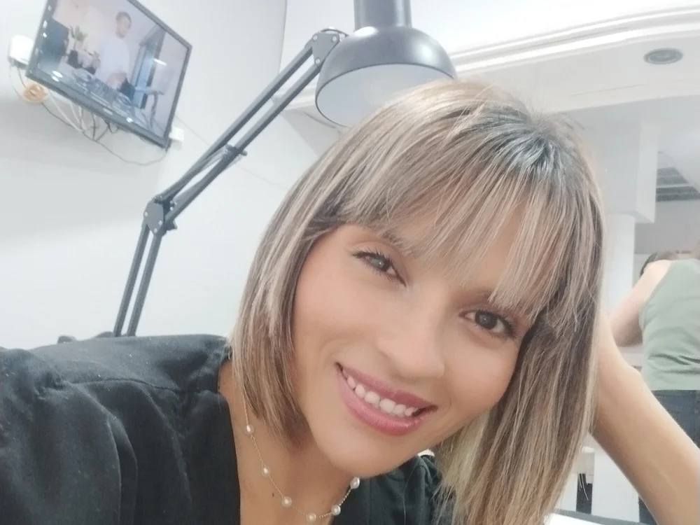 solunasol's Offline Chat Room