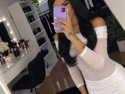 Live room thumbnail for ChloeRose04