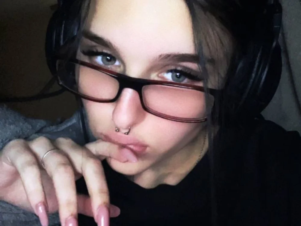 KaseyChen offline chatrum