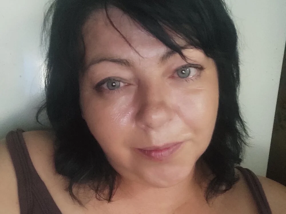 دردشة Tsukerochka الجنسية دون اتصال