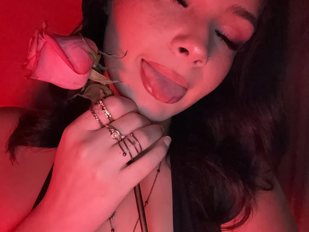 ThickWetMami18 offline chatrum