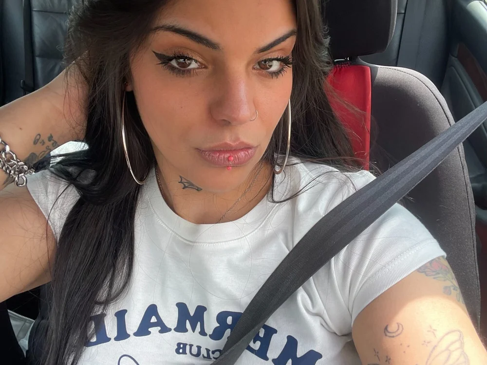 katarsis20's Offline XXX Chat