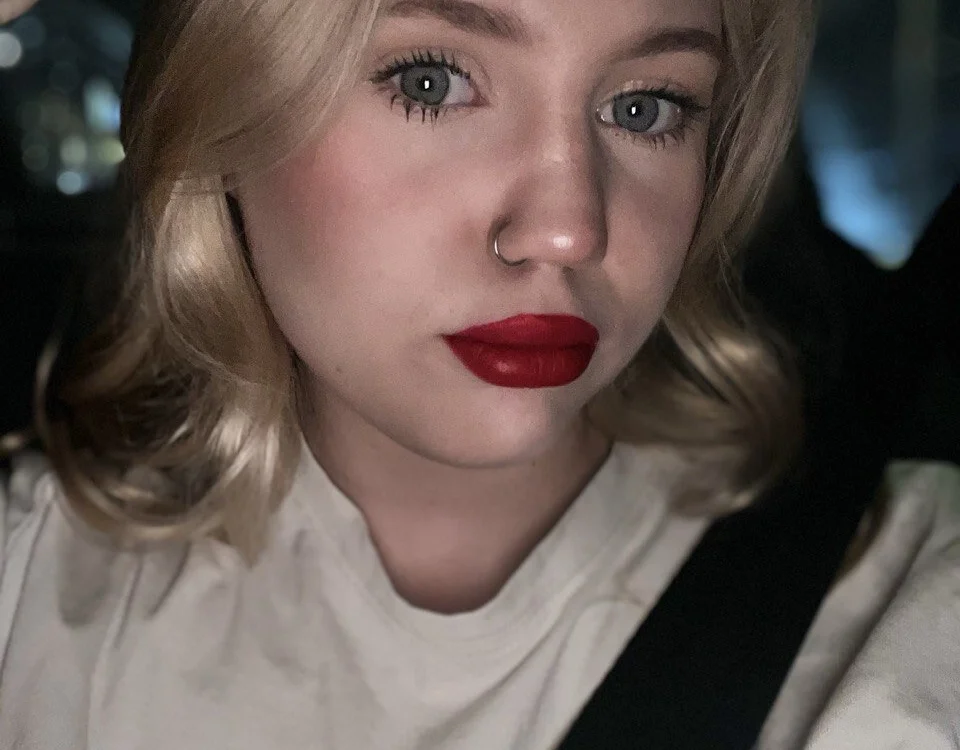 HarleeBoyd Adlı Modelin Çevrimdışı XXX Sohbeti