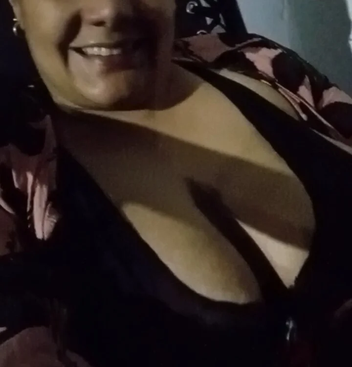 linahotlatina offline XXX-chat