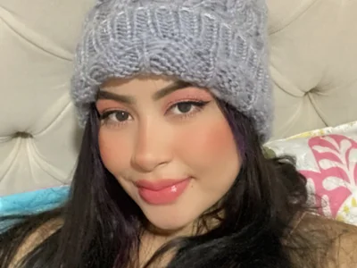 CandyBunnyy on StripChat