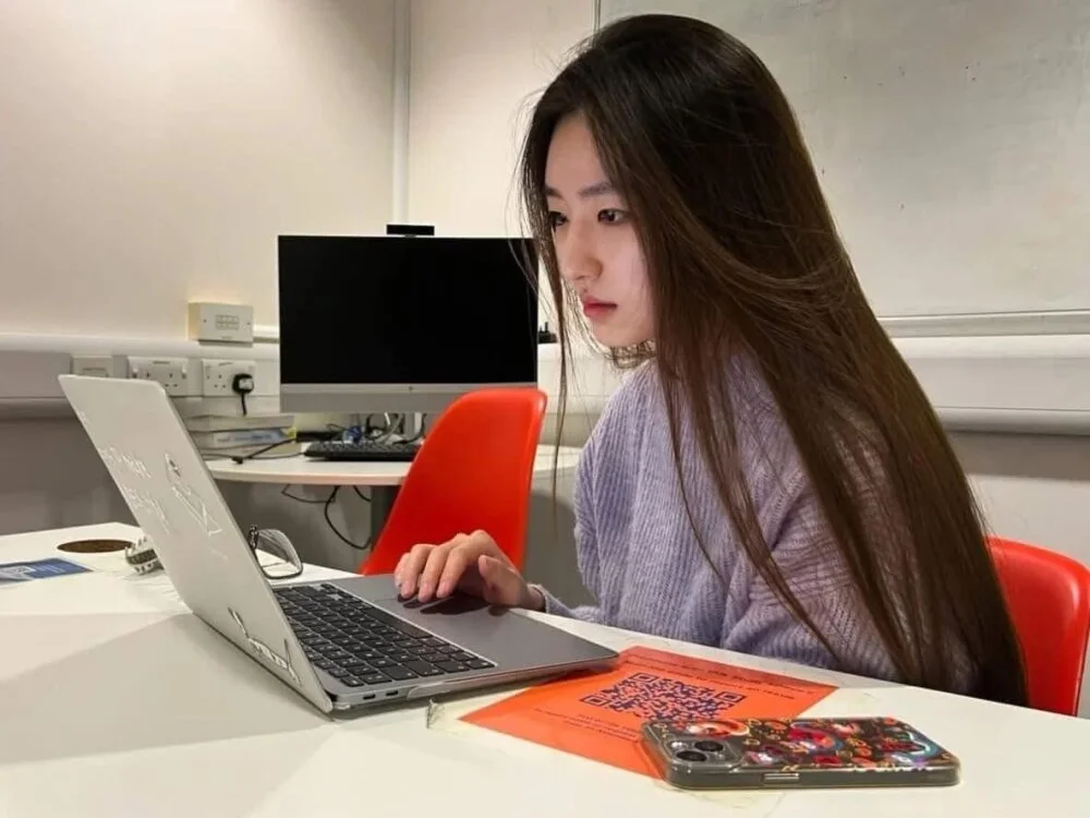 Naked_like_the_moon_usa Live XXX Chat