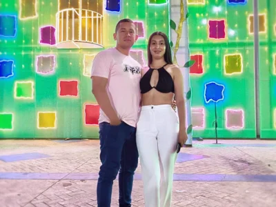 mystery_couple0 profile