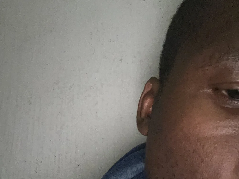 MezzoM_ Offline XXX-chat