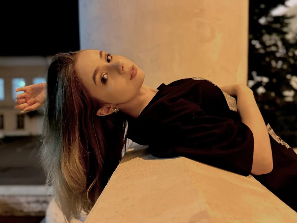 DignaThurston's Offline XXX Chat