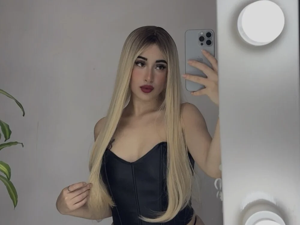 itsmadely Adlı Modelin Çevrimdışı XXX Sohbeti