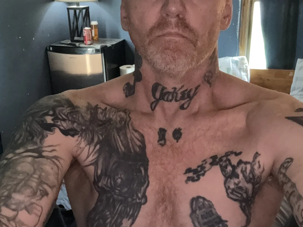 Reddog4unow88's Offline XXX Chat