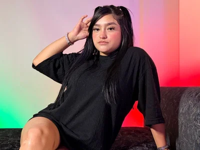 Veronica_24_