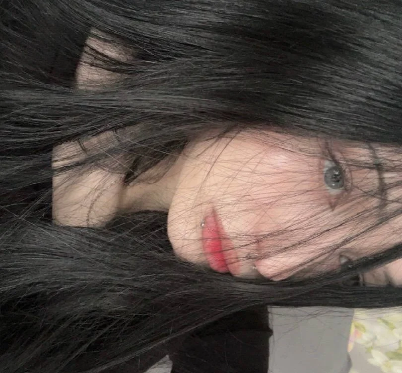 FionaLaverri – Offline XXX chat