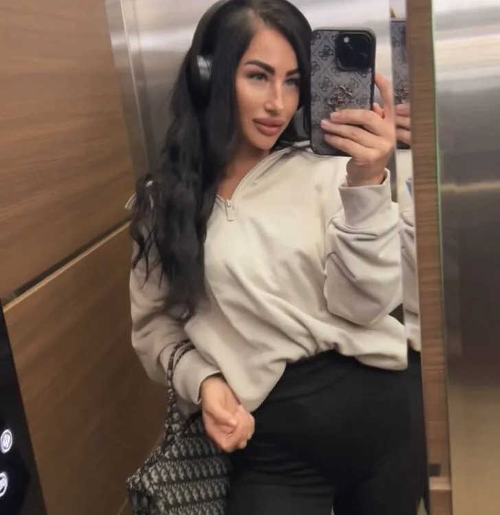 SweetyLita's Offline XXX Chat