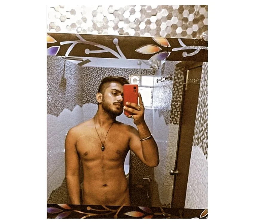 Rajveer1292 Offline XXX Chat