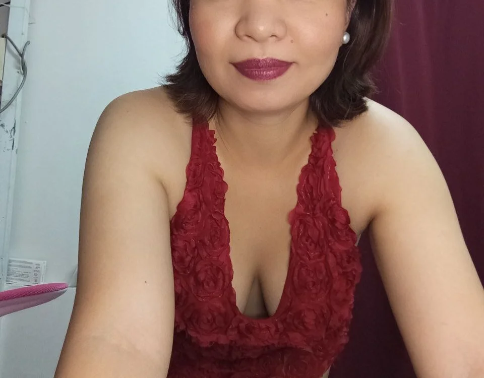 ThickkDesiDoLL: συνομιλία ΧΧΧ εκτός σύνδεσης