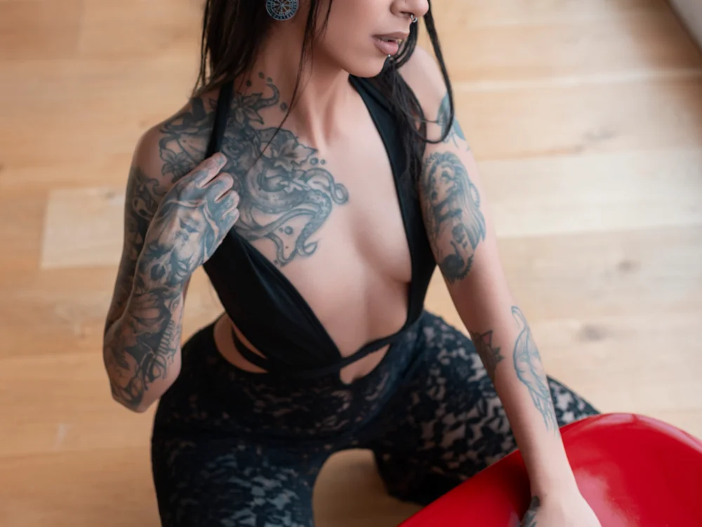 MARI-CRUZ's Offline XXX Chat