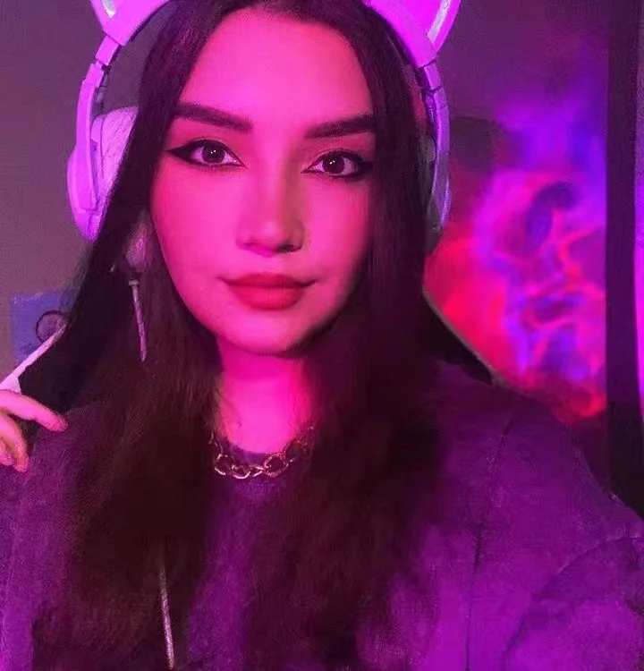 Celia_Sensual_ Live XXX-Chat