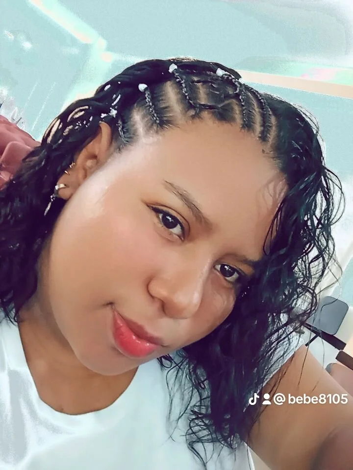 Violet_Luxee cover photo