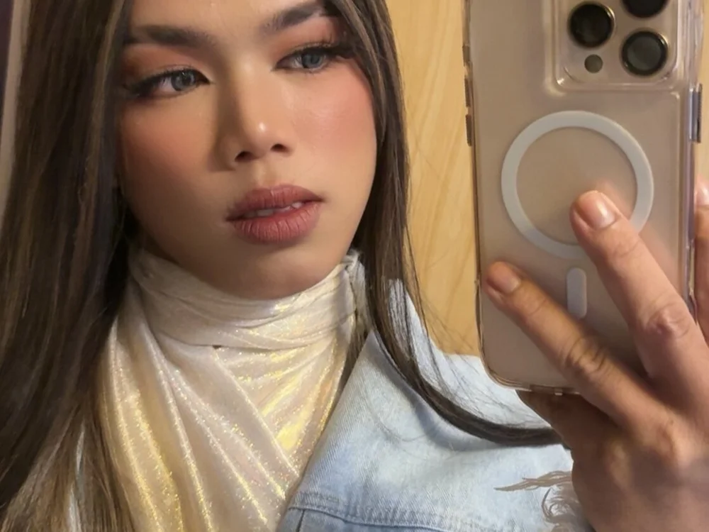 pretty_allena Offline XXX-Chat