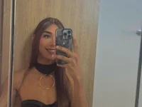 sarah_pierce's webcam live show