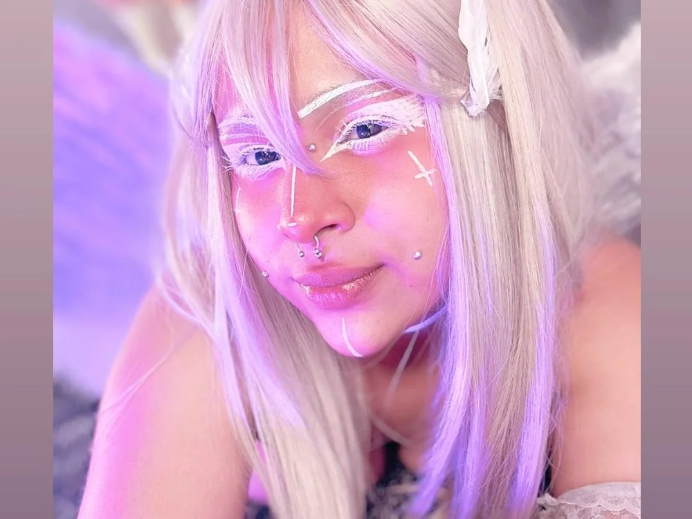 Kuromii_'s Offline XXX Chat