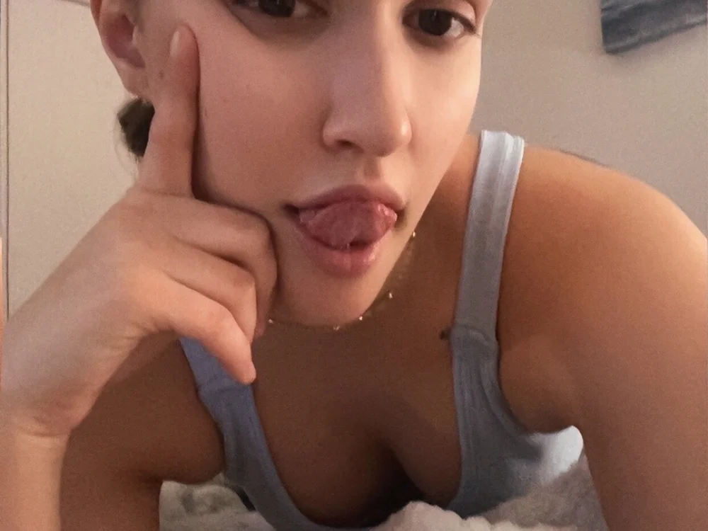 Yummy22brun offline chatrum