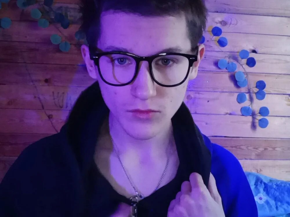 Chatroom XXX en direct de Sasha_bb21